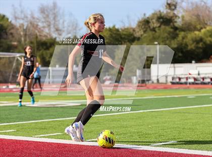 Thumbnail 3 in Santa Margarita vs. Oaks Christian (CIF-SS Open Div Semi Final) photogallery.