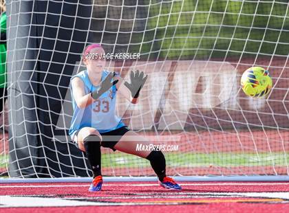 Thumbnail 2 in Santa Margarita vs. Oaks Christian (CIF-SS Open Div Semi Final) photogallery.