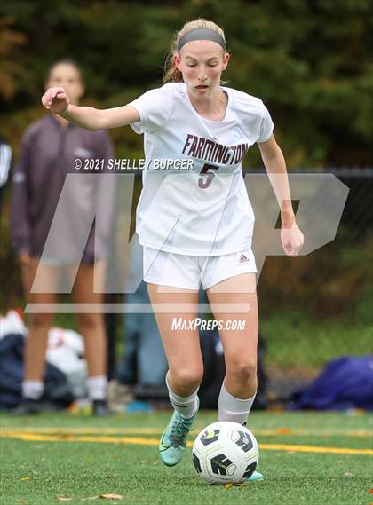 Thumbnail 3 in Farmington vs. Staples (CIAC Class LL Quarterfinal round) photogallery.