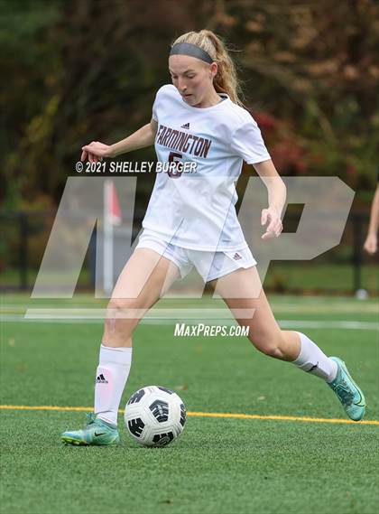 Thumbnail 3 in Farmington vs. Staples (CIAC Class LL Quarterfinal round) photogallery.