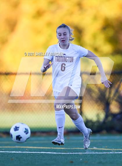 Thumbnail 2 in Farmington vs. Staples (CIAC Class LL Quarterfinal round) photogallery.