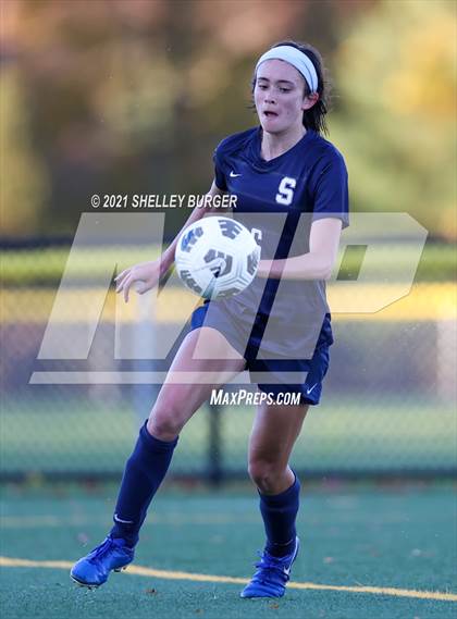 Thumbnail 2 in Farmington vs. Staples (CIAC Class LL Quarterfinal round) photogallery.