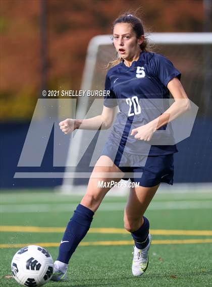 Thumbnail 2 in Farmington vs. Staples (CIAC Class LL Quarterfinal round) photogallery.