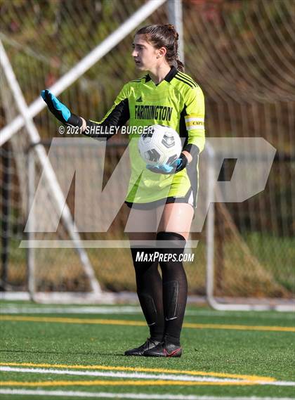 Thumbnail 3 in Farmington vs. Staples (CIAC Class LL Quarterfinal round) photogallery.