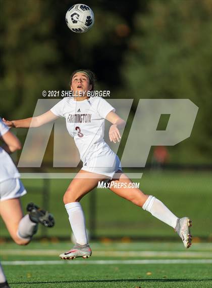 Thumbnail 3 in Farmington vs. Staples (CIAC Class LL Quarterfinal round) photogallery.