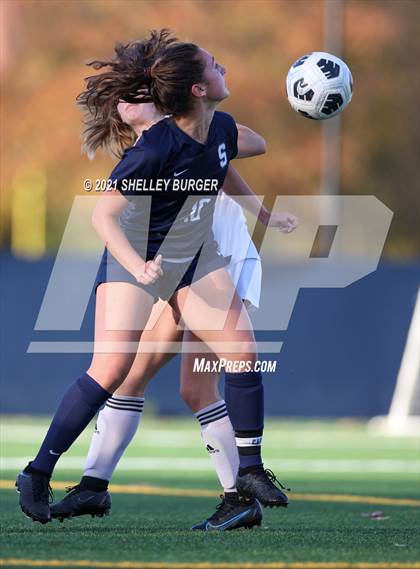 Thumbnail 2 in Farmington vs. Staples (CIAC Class LL Quarterfinal round) photogallery.