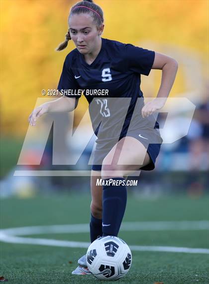 Thumbnail 3 in Farmington vs. Staples (CIAC Class LL Quarterfinal round) photogallery.