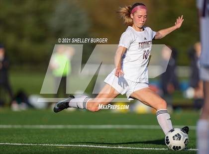 Thumbnail 3 in Farmington vs. Staples (CIAC Class LL Quarterfinal round) photogallery.