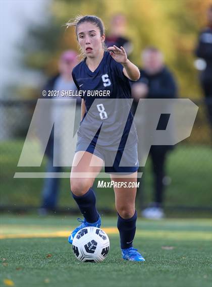 Thumbnail 1 in Farmington vs. Staples (CIAC Class LL Quarterfinal round) photogallery.