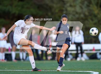 Thumbnail 3 in Farmington vs. Staples (CIAC Class LL Quarterfinal round) photogallery.