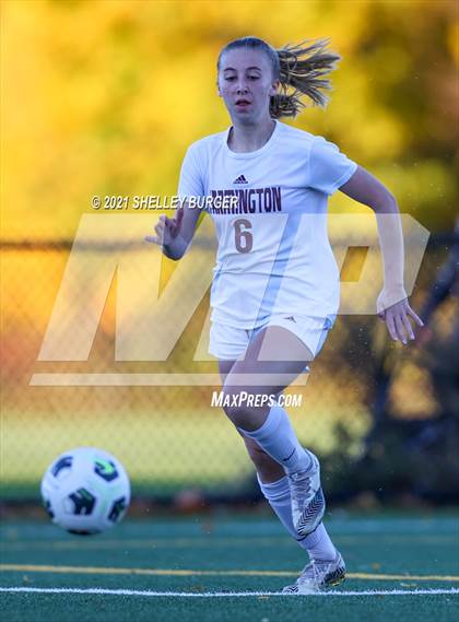 Thumbnail 1 in Farmington vs. Staples (CIAC Class LL Quarterfinal round) photogallery.