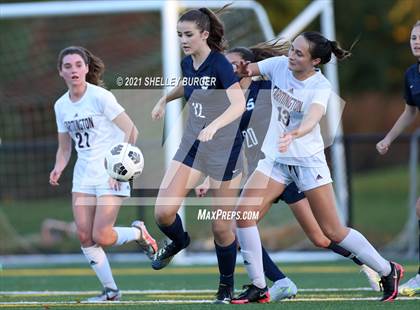 Thumbnail 2 in Farmington vs. Staples (CIAC Class LL Quarterfinal round) photogallery.