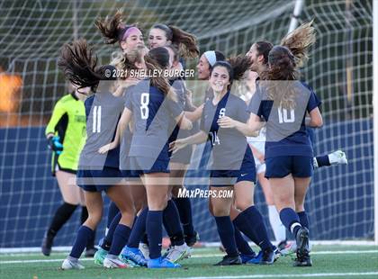 Thumbnail 2 in Farmington vs. Staples (CIAC Class LL Quarterfinal round) photogallery.