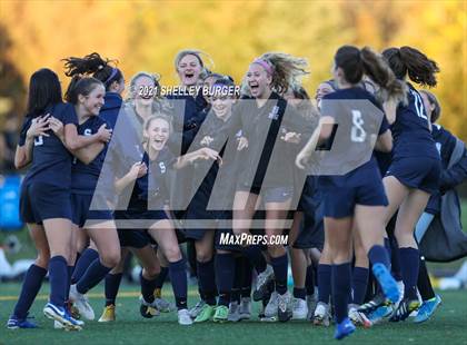 Thumbnail 2 in Farmington vs. Staples (CIAC Class LL Quarterfinal round) photogallery.