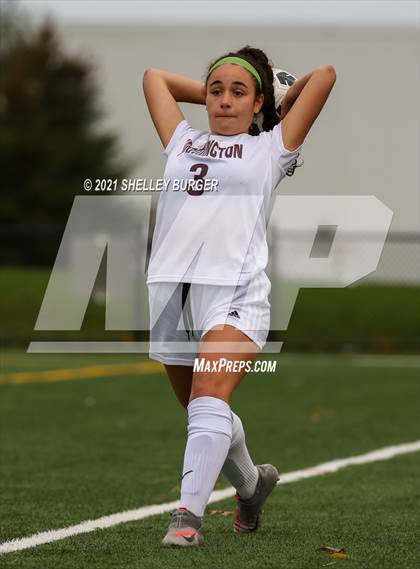 Thumbnail 1 in Farmington vs. Staples (CIAC Class LL Quarterfinal round) photogallery.