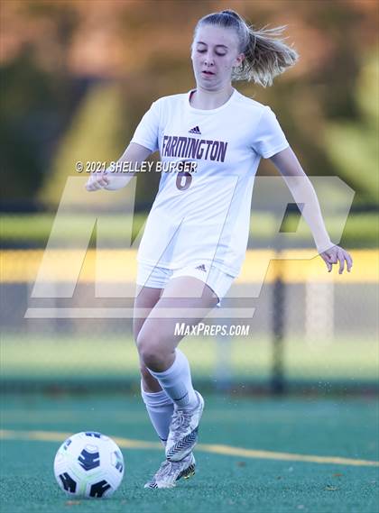 Thumbnail 3 in Farmington vs. Staples (CIAC Class LL Quarterfinal round) photogallery.