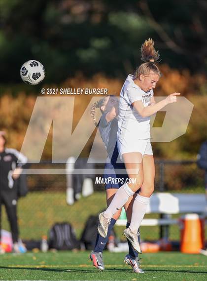 Thumbnail 1 in Farmington vs. Staples (CIAC Class LL Quarterfinal round) photogallery.