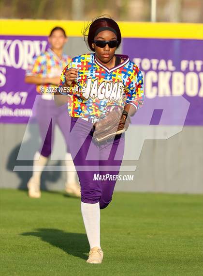 Thumbnail 1 in Grenada @ DeSoto Central photogallery.