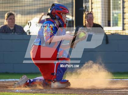 Thumbnail 3 in Grenada @ DeSoto Central photogallery.