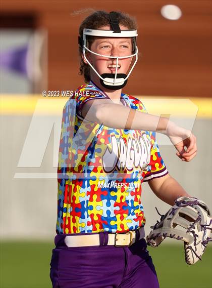 Thumbnail 1 in Grenada @ DeSoto Central photogallery.