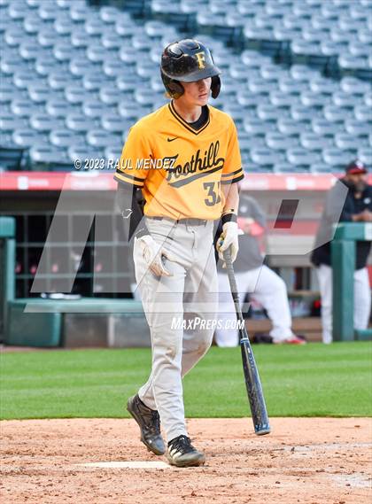 Thumbnail 3 in Foothill vs. Tustin photogallery.
