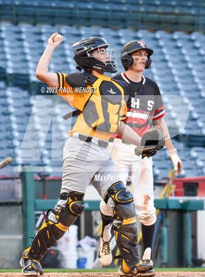 Thumbnail 3 in Foothill vs. Tustin photogallery.