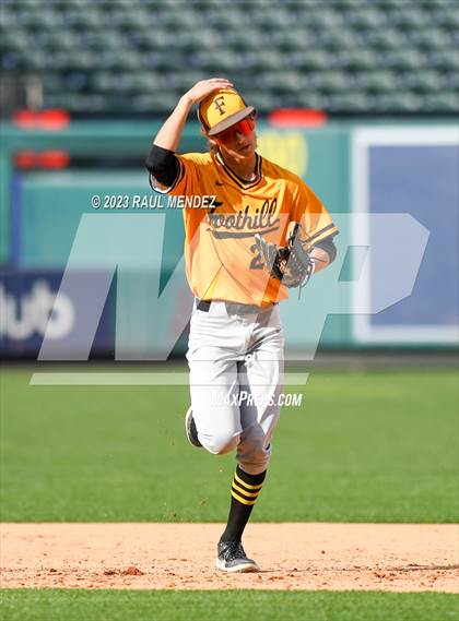 Thumbnail 1 in Foothill vs. Tustin photogallery.