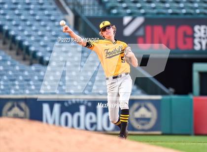 Thumbnail 3 in Foothill vs. Tustin photogallery.