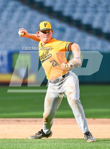 Thumbnail 2 in Foothill vs. Tustin photogallery.
