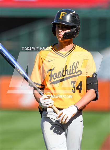 Thumbnail 3 in Foothill vs. Tustin photogallery.