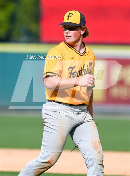 Thumbnail 1 in Foothill vs. Tustin photogallery.