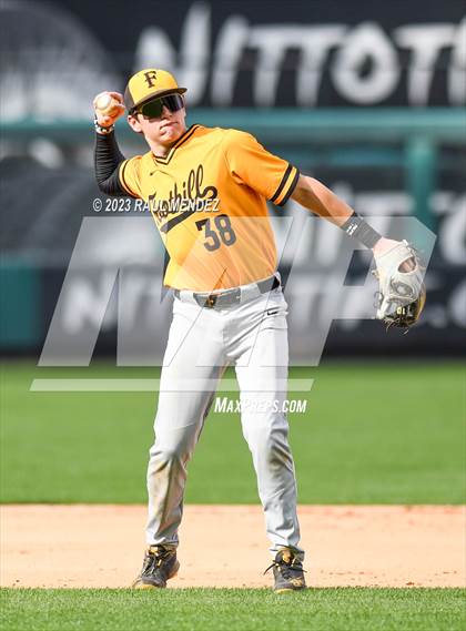 Thumbnail 3 in Foothill vs. Tustin photogallery.