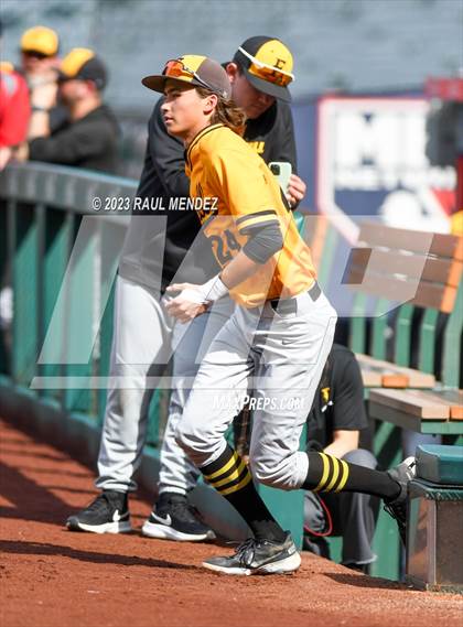 Thumbnail 3 in Foothill vs. Tustin photogallery.