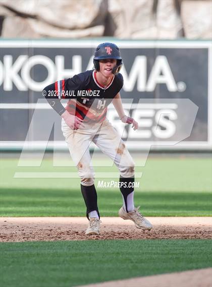 Thumbnail 2 in Foothill vs. Tustin photogallery.