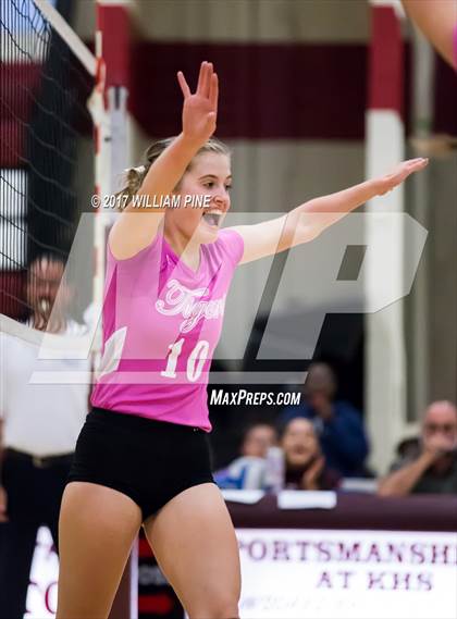 Thumbnail 1 in Cornwall Central @ Kingston photogallery.