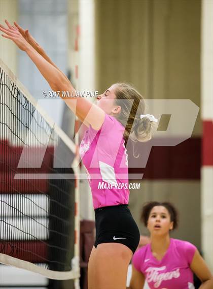 Thumbnail 1 in Cornwall Central @ Kingston photogallery.