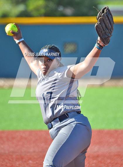 Thumbnail 1 in Legacy vs Spring Valley (NIAA 4A Playoffs) photogallery.