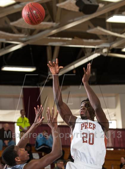 Thumbnail 2 in Lincoln vs. Capital Prep (Spalding Hoophall Classic) photogallery.