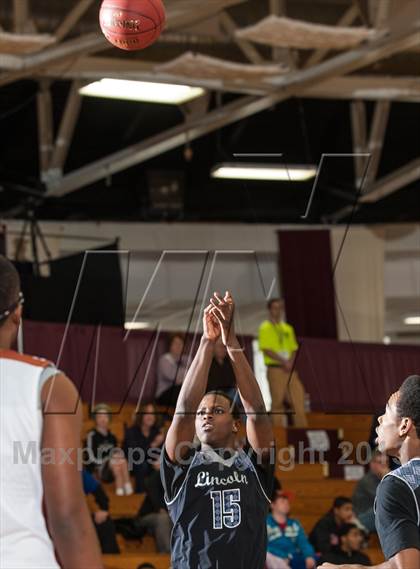 Thumbnail 3 in Lincoln vs. Capital Prep (Spalding Hoophall Classic) photogallery.