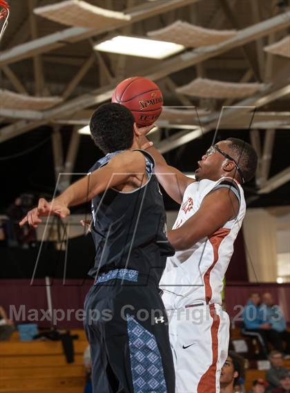 Thumbnail 2 in Lincoln vs. Capital Prep (Spalding Hoophall Classic) photogallery.