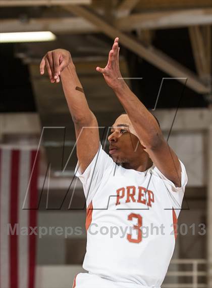 Thumbnail 3 in Lincoln vs. Capital Prep (Spalding Hoophall Classic) photogallery.