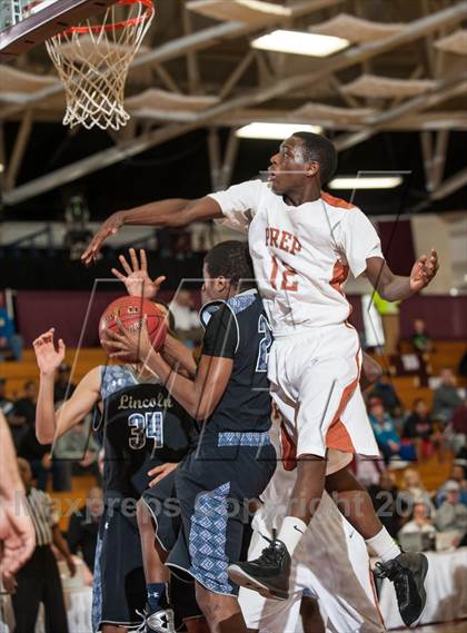 Thumbnail 2 in Lincoln vs. Capital Prep (Spalding Hoophall Classic) photogallery.