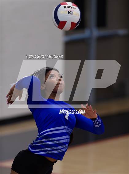 Thumbnail 1 in Antioch @ Overton photogallery.