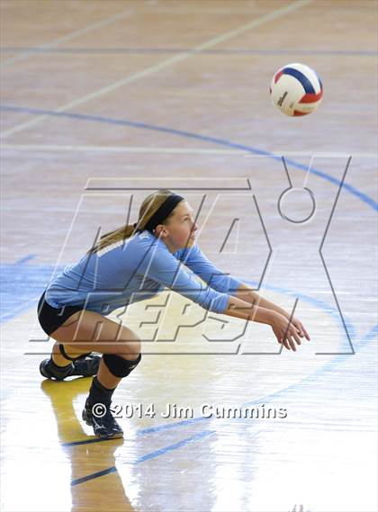 Thumbnail 1 in Willowbrook vs Westmont (Eagle Invite) photogallery.