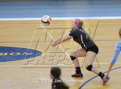 Thumbnail 2 in Willowbrook vs Westmont (Eagle Invite) photogallery.