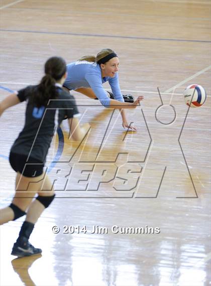 Thumbnail 1 in Willowbrook vs Westmont (Eagle Invite) photogallery.