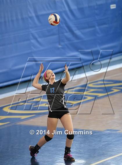 Thumbnail 3 in Willowbrook vs Westmont (Eagle Invite) photogallery.