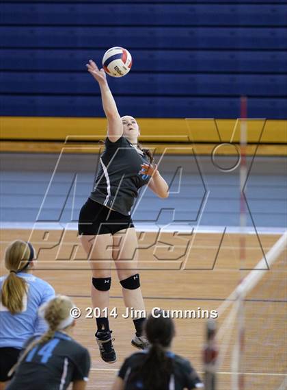 Thumbnail 3 in Willowbrook vs Westmont (Eagle Invite) photogallery.