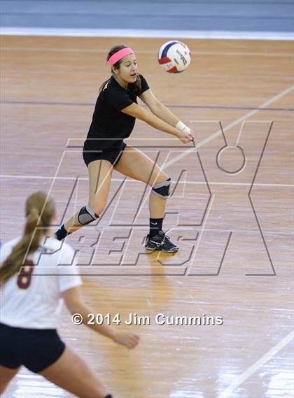 Thumbnail 1 in Willowbrook vs Westmont (Eagle Invite) photogallery.