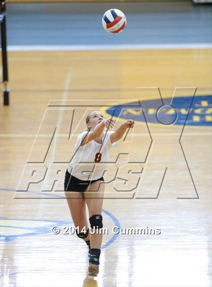 Thumbnail 2 in Willowbrook vs Westmont (Eagle Invite) photogallery.